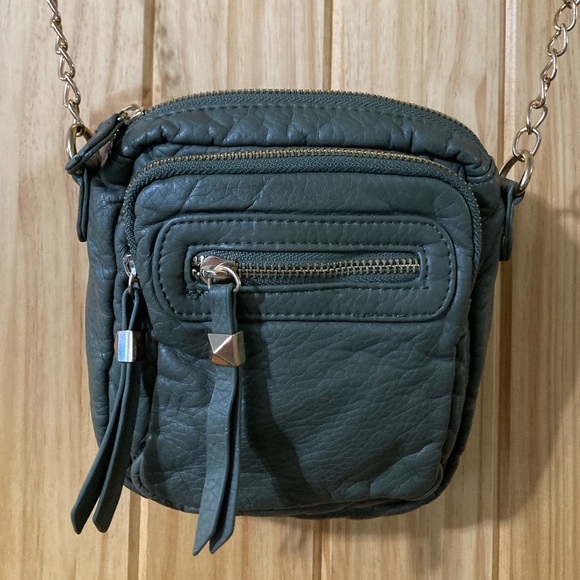 EUC - Olive green crossbody bag with gold hardware - Picture 3 of 10